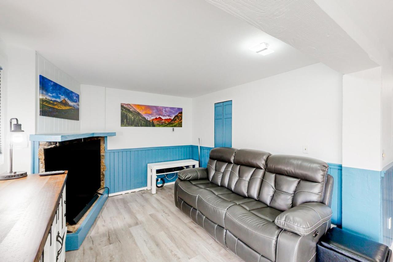 Mountain Delight Apartment Крестед Бют Екстериор снимка